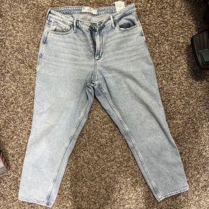 Hollister womens jeans